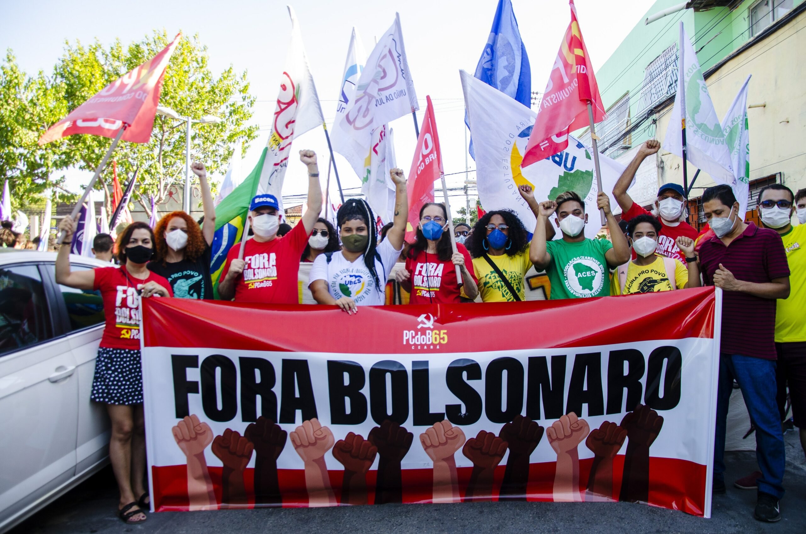 Fortaleza Manifesta O Percorre Bairros Contra Bolsonaro Cear